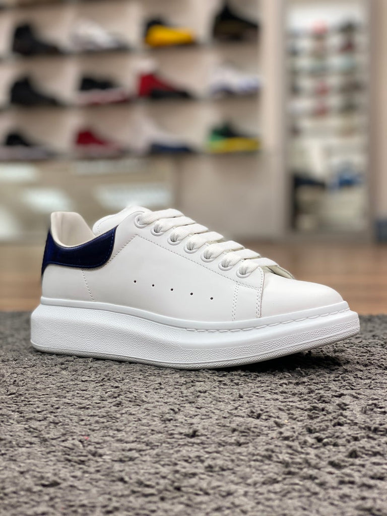 Alexander McQueen Sneakers oversized Women 708750WIBNV9989 Leather White  Silver 472€
